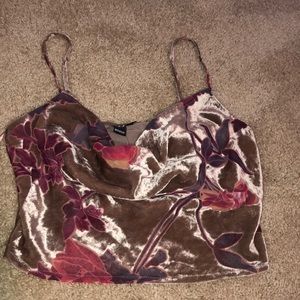 Womens medium crop top